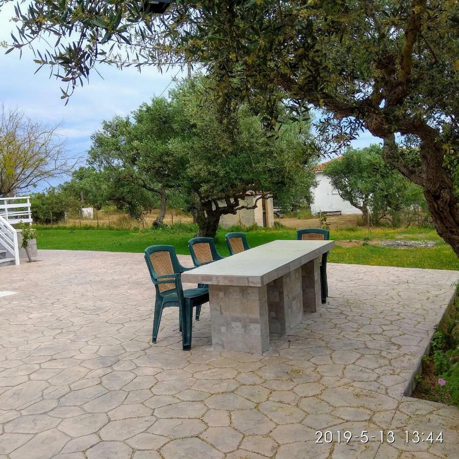Stelios Apartment *